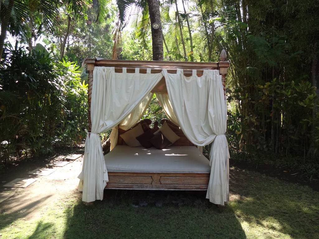 angela-asia-bali-luxury-travel-blog-best-bali-honeymoon-package-villa-mathis-romantic-seminyak-33