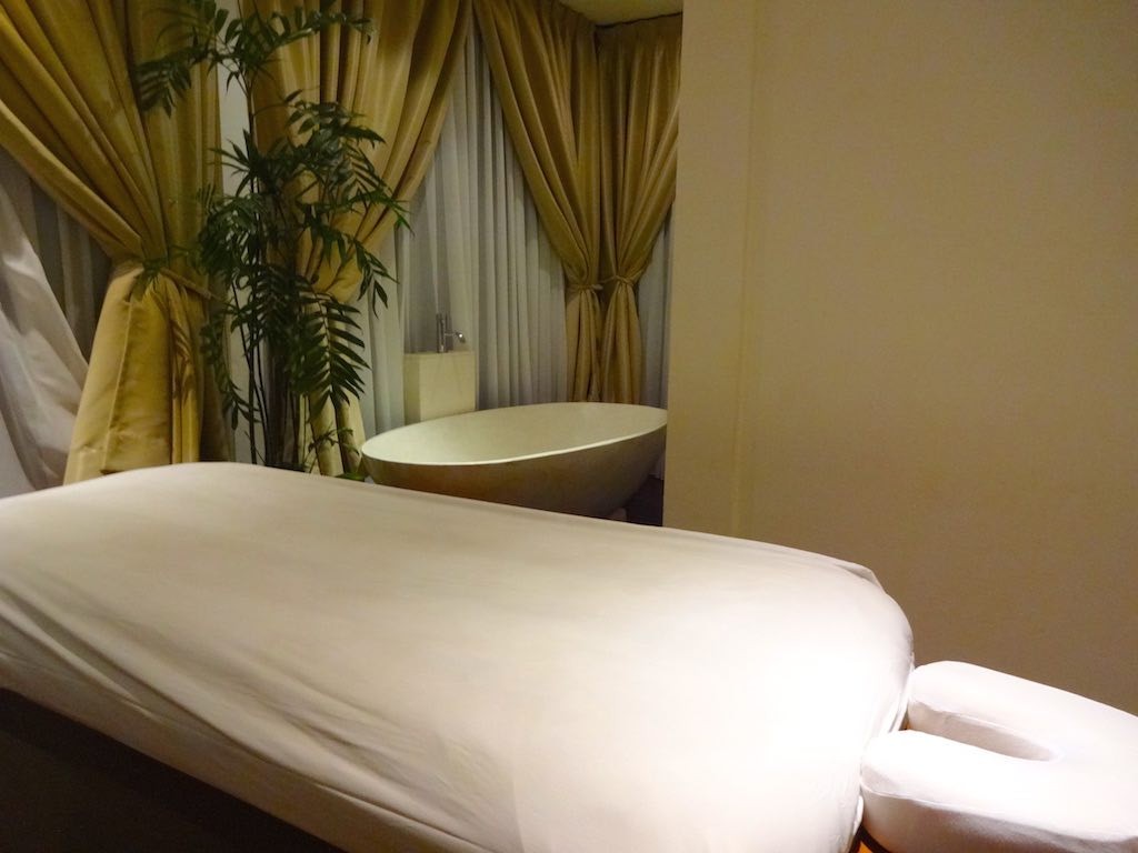 angela-asia-luxury-travel-blog-bali-best-seminyak-5-star-hotel-spa-on-beach-anantara-104