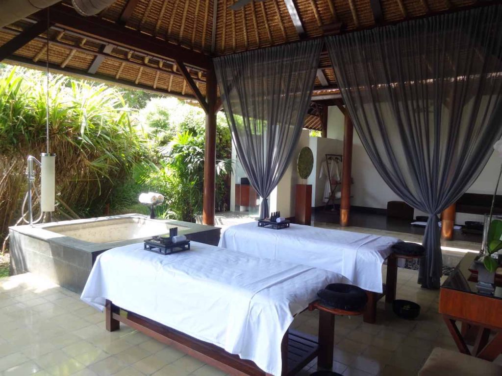 best-5-star-hotel-villa-ubud-alila-bali-luxury-bucket-list-blog-angela-carson-130