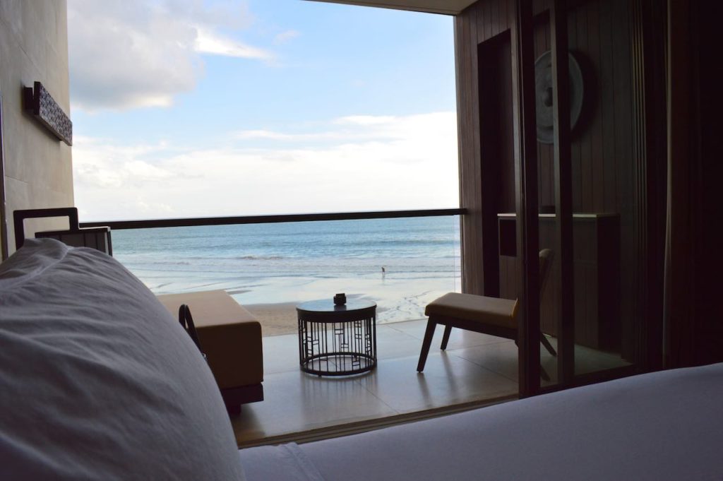 best-5-star-hotel-alila-seminyak-bali-beach-spa-holiday-angela-carson-luxury-bucket-list-15