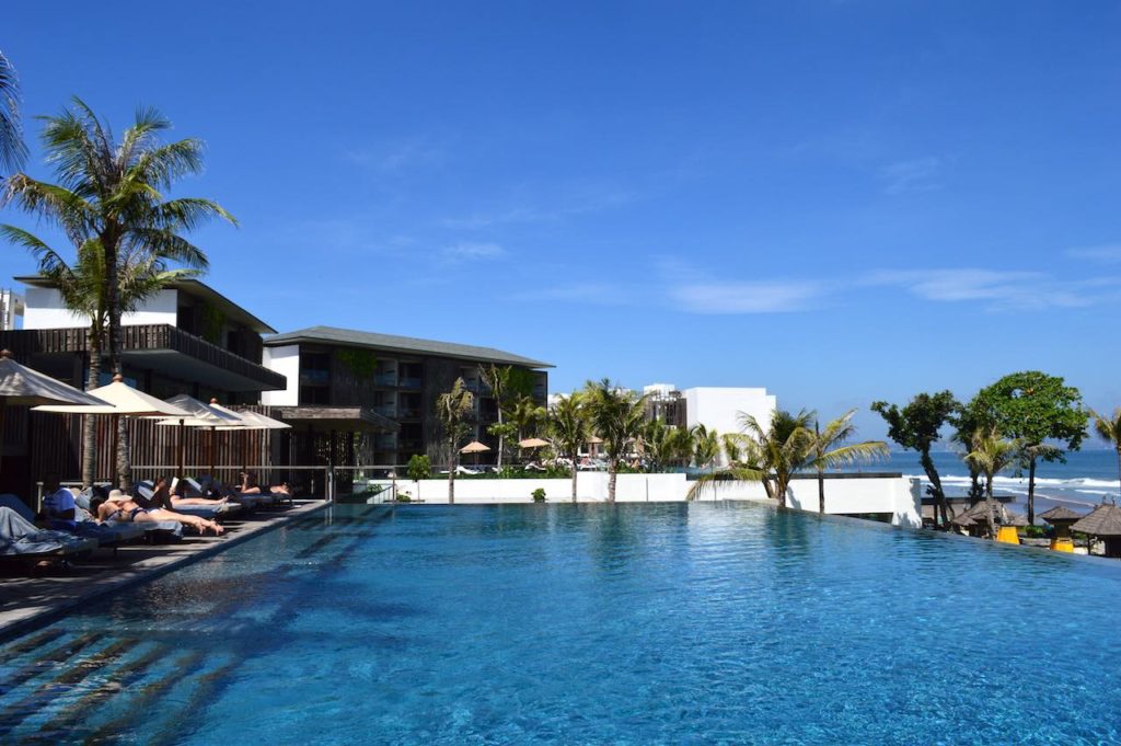 best-5-star-hotel-alila-seminyak-bali-beach-spa-holiday-angela-carson-luxury-bucket-list-57