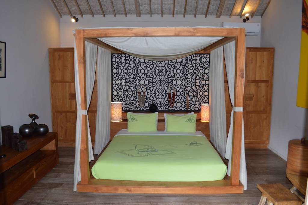 best-private-villa-groups-seminayk-luxury-3-bedroom-the-bali-agent-angela-carson-33