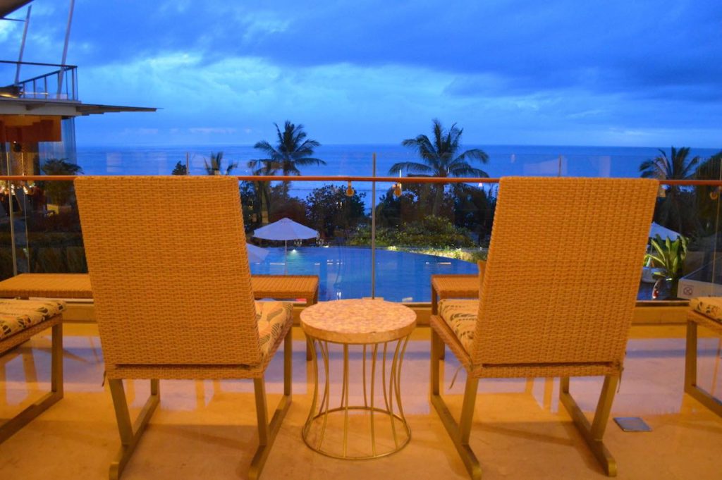 best-5-star-hotel-sheraton-kuta-beach-luxury-oceanfront-suites-video-review-32