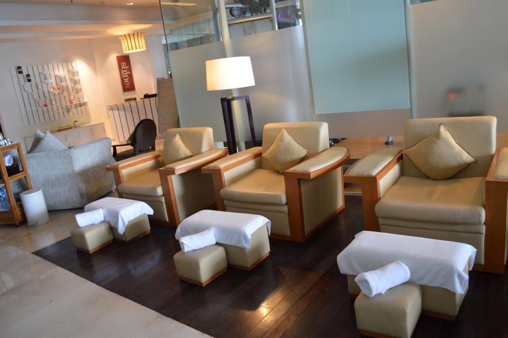best-5-star-hotel-sheraton-kuta-beach-luxury-oceanfront-suites-video-review-47