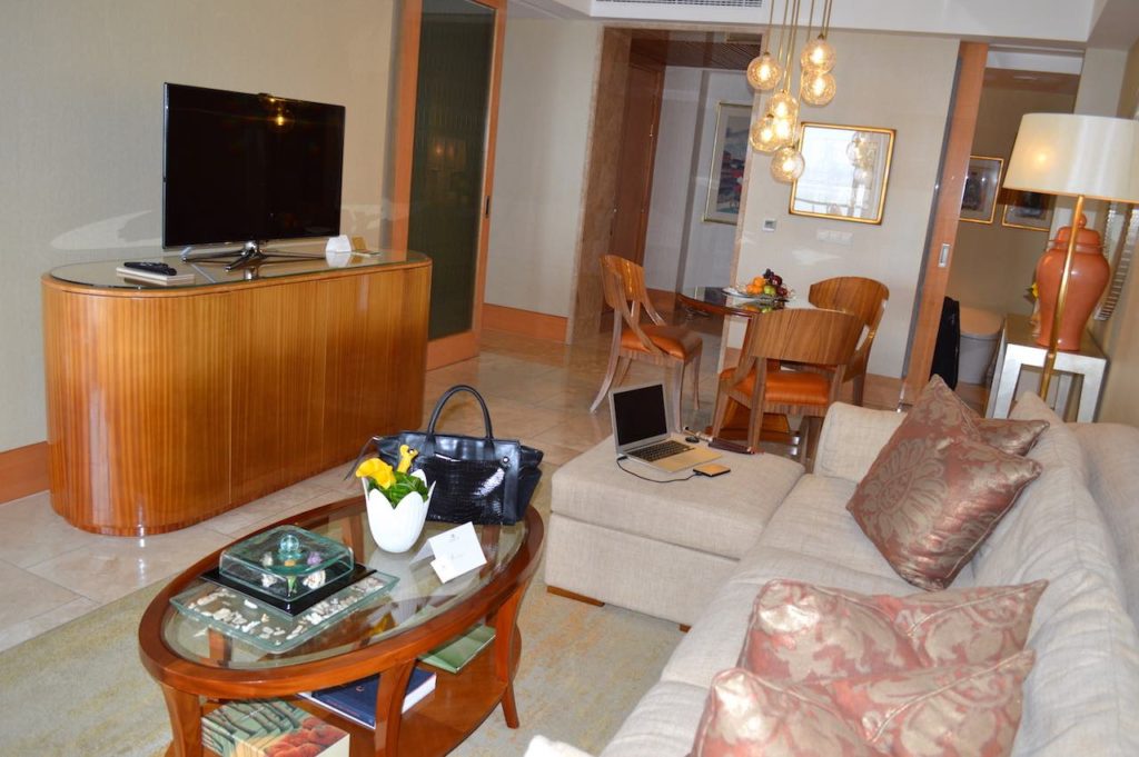 best-5-star-luxury-hotel-the-mulia-nusa-dua-suites-review-angela-carson-travel-blogger-20