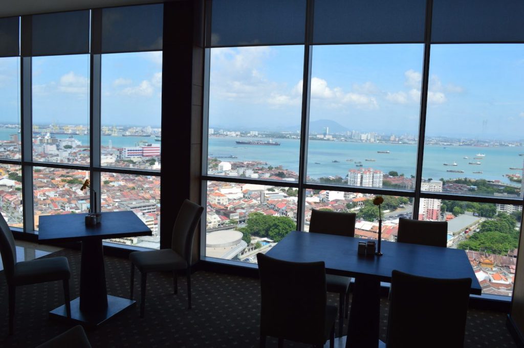the-wembley-penang-best-4-star-boutique-hotel-club-lounge-rooftop-bar-sea-view-17