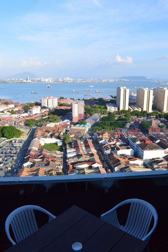 the-wembley-penang-best-4-star-boutique-hotel-club-lounge-rooftop-bar-sea-view-48