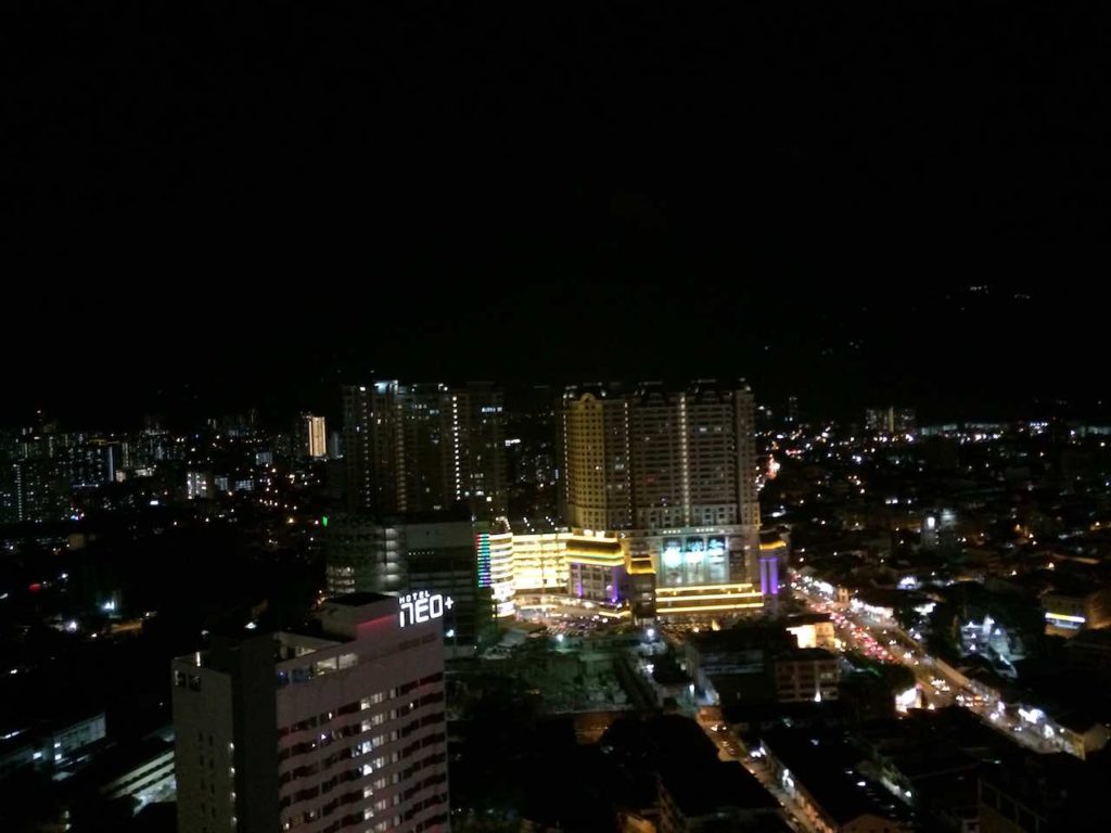 the-wembley-penang-best-4-star-boutique-hotel-club-lounge-rooftop-bar-sea-view-85