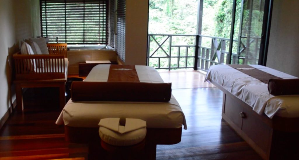 mulu-marriott-best-hotel-sarawak-borneo-near-gunung-mulu-park-unesco-cave-tour-angela-carson-luxury-travel-blogger-59