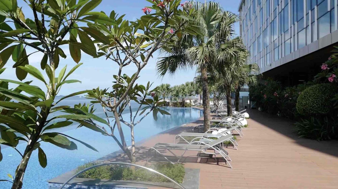 Batam Marriott Hotel Harbour Bay Poolside Suite