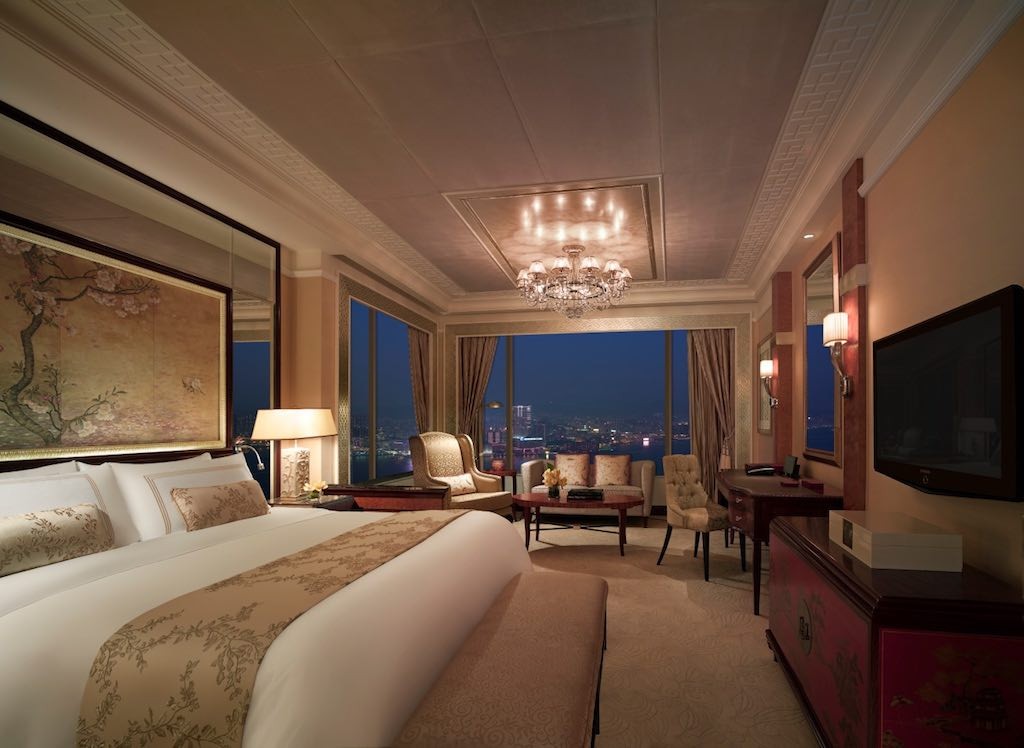 angelas-asia-luxury-travel-blog-island-shangri-la-hong-kong-best-5-star-hotel-41