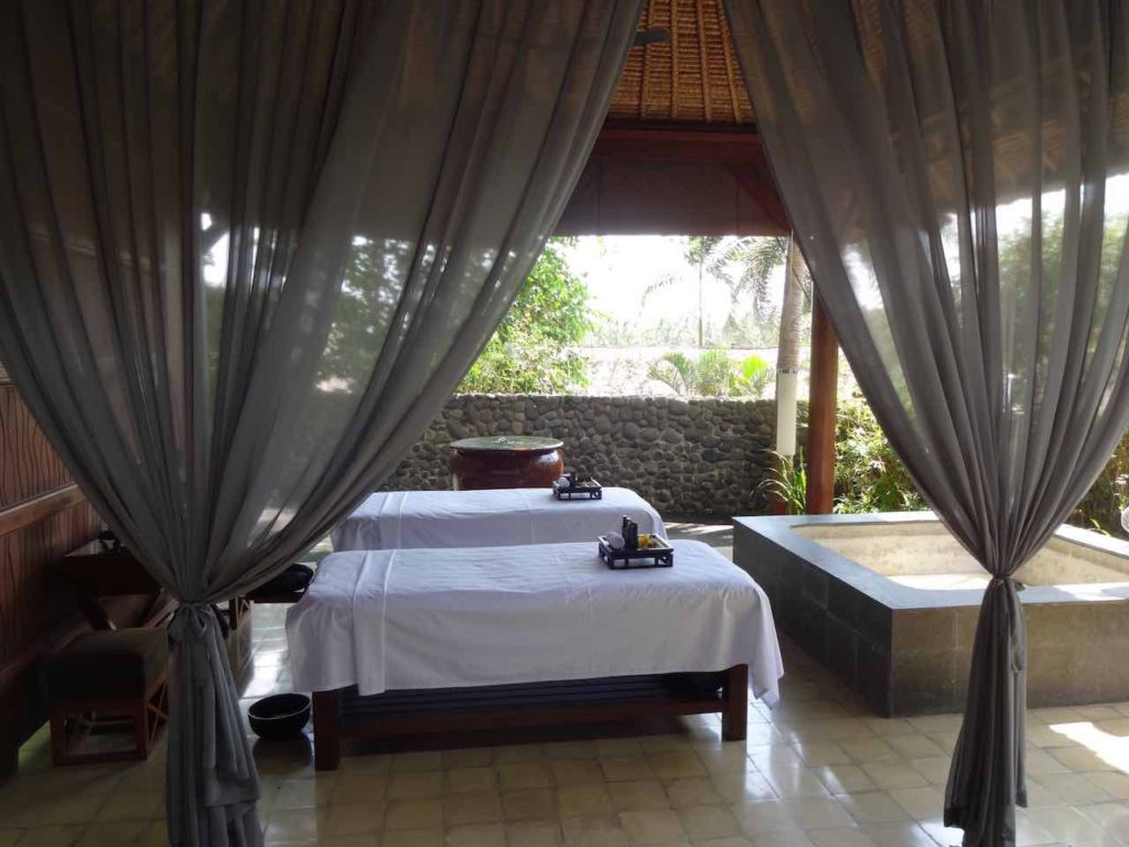 best-5-star-hotel-villa-ubud-alila-bali-luxury-bucket-list-blog-angela-carson-127