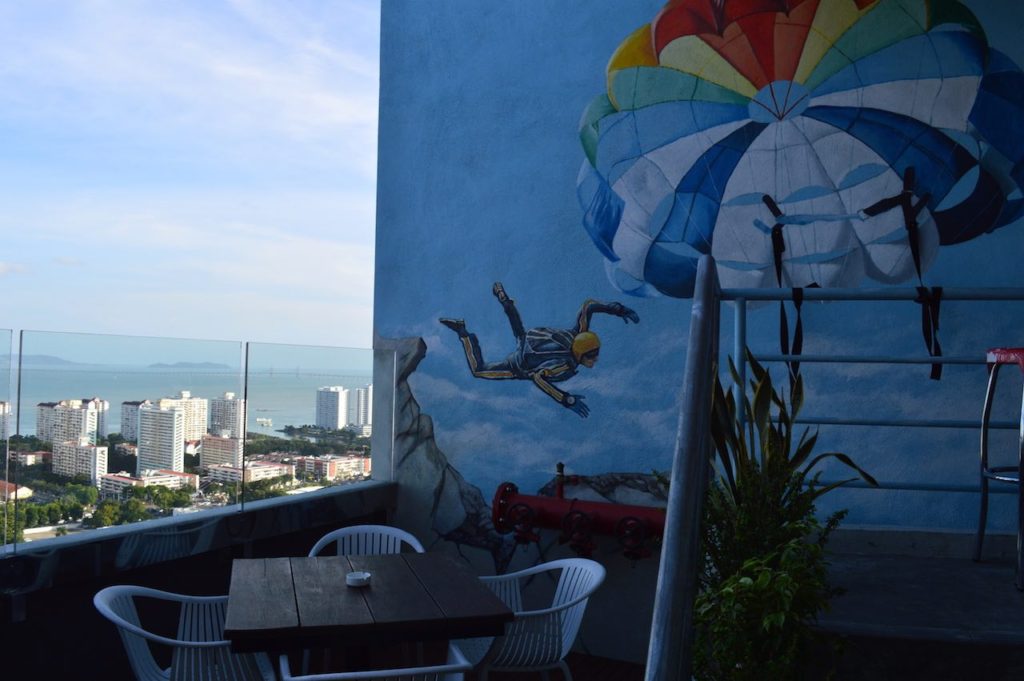 the-wembley-penang-best-4-star-boutique-hotel-club-lounge-rooftop-bar-sea-view-47